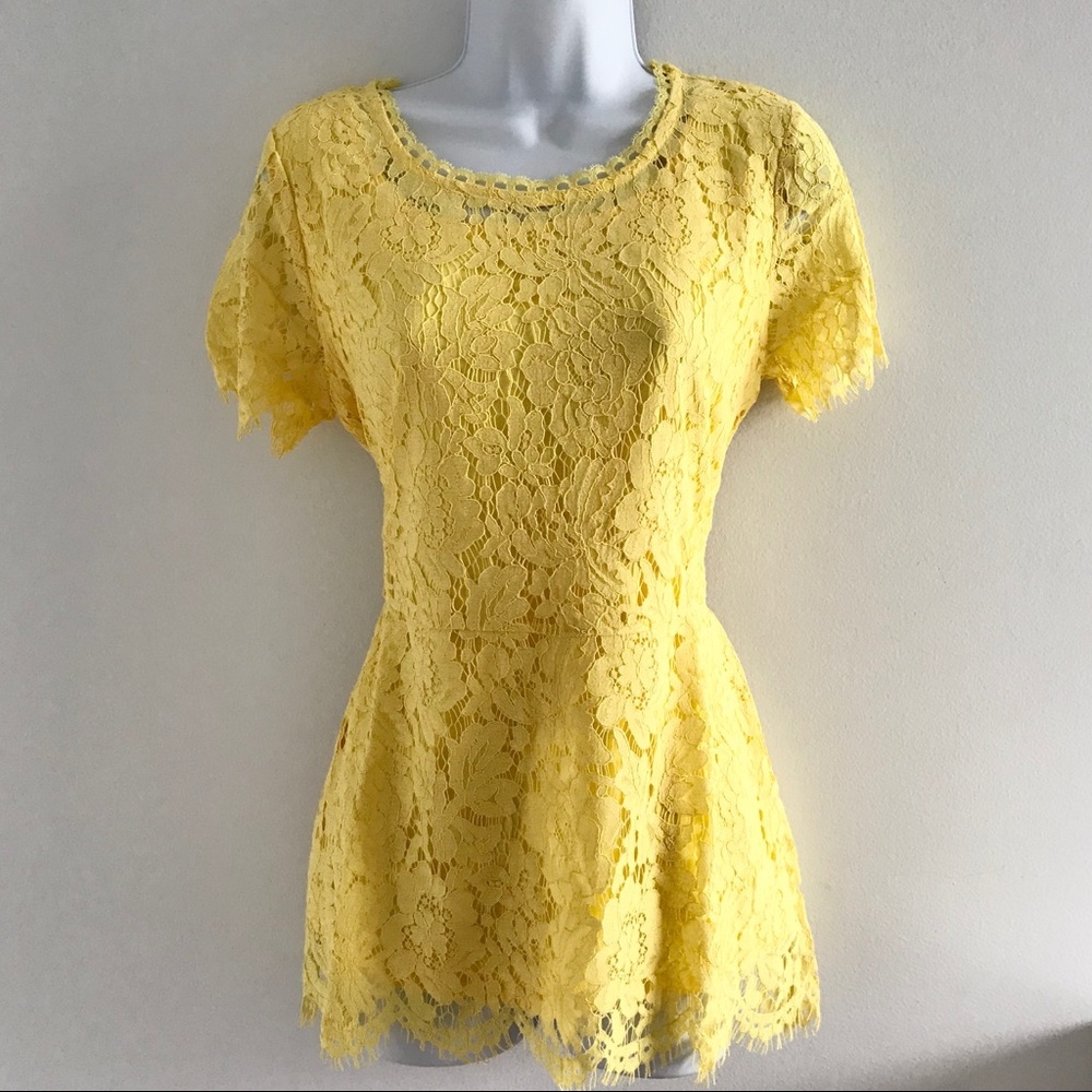 Isaac Mizrahi Live Floral Lace Yellow Fitted Flare Women’s Top